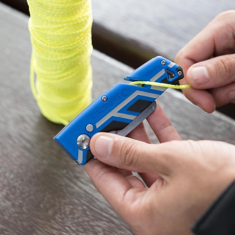 Kincrome Folding Utility Knife Triple Grip Handle - Image 2